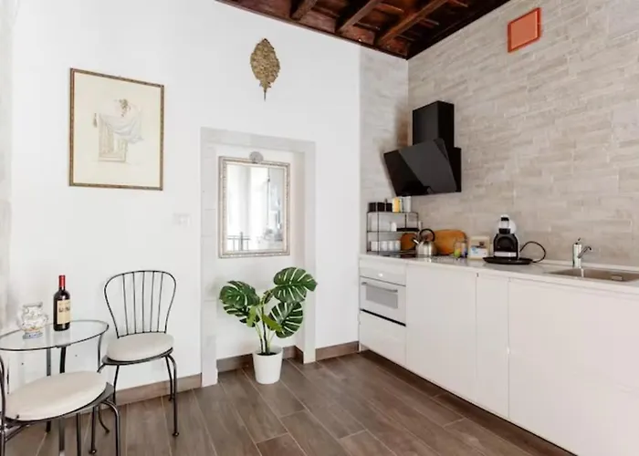 Trastevere's Nest דירה
